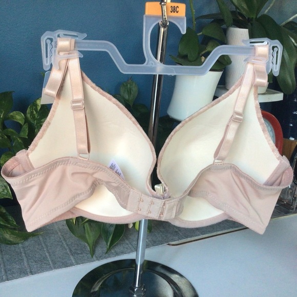 Light Pink Lace Underwire Bra - Picture 2 of 3